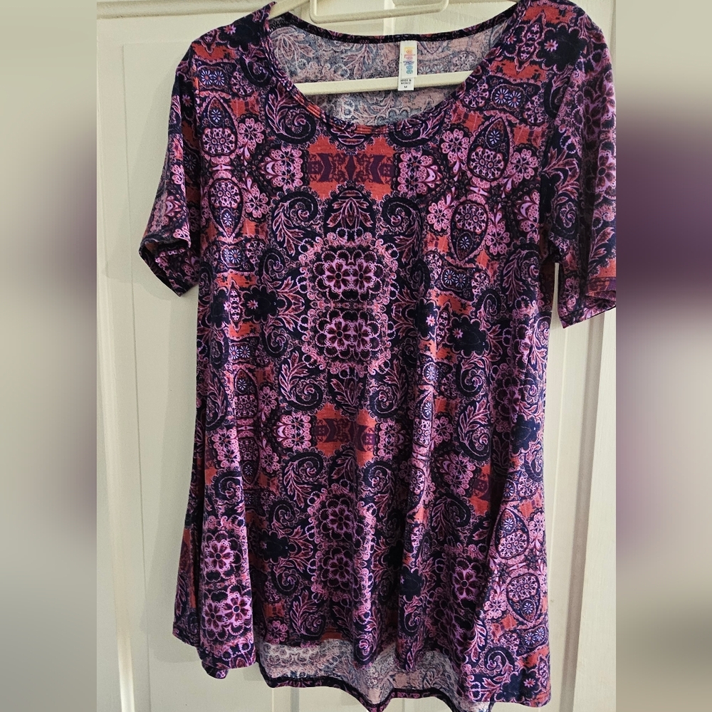 LuLaRoe Short Sleeve Top - Pink and Purple Floral